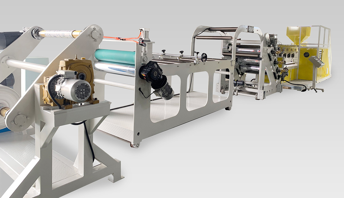 瑞吉三辊压延机助力橡胶硅胶材料生产